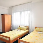 ホステル Hostel Room *